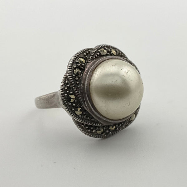 size 8 sterling silver plastic pearl marcasite ring ***AS IS***