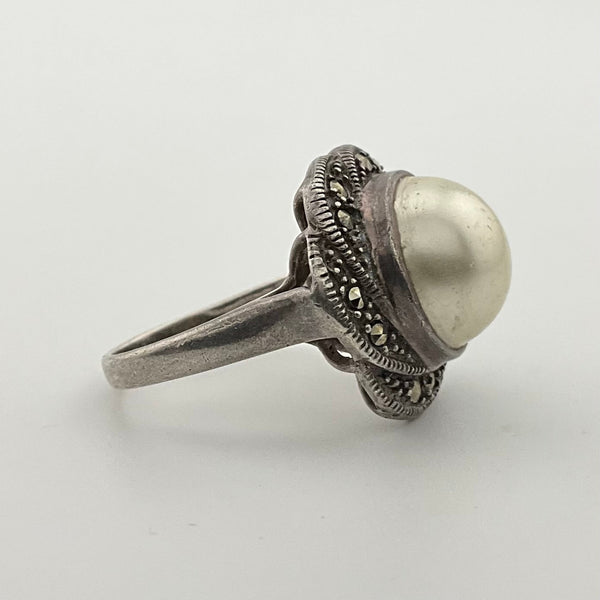 size 8 sterling silver plastic pearl marcasite ring ***AS IS***