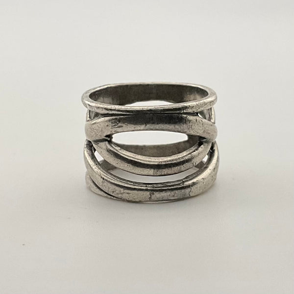 size 7 sterling silver lines stoneless ring