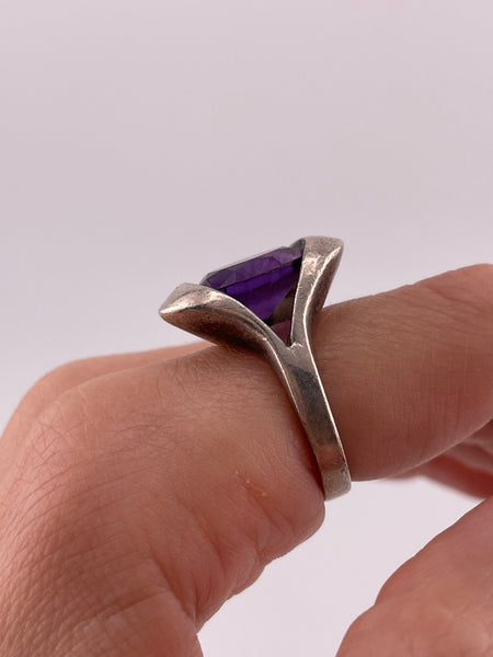 size 7.5 sterling silver faceted alexandrite color changing glass ring