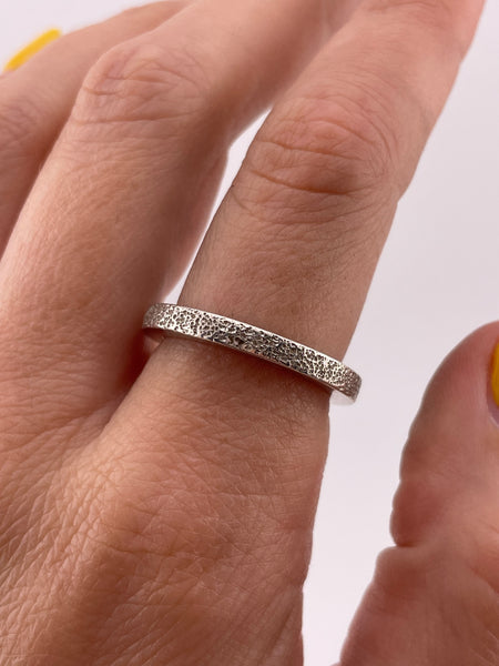 size 8.75 sterling silver textured stoneless band ring