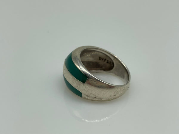 size 7 sterling silver green resin ring