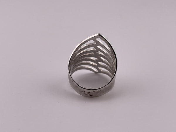 size 7 sterling silver stoneless cut-out design ring