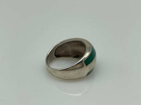 size 7 sterling silver green resin ring