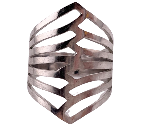 size 7 sterling silver stoneless cut-out design ring