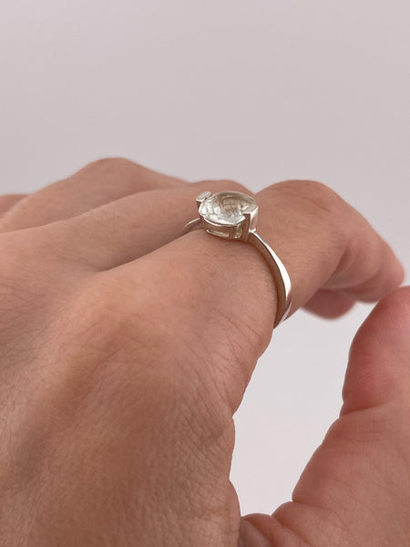size 7.5 sterling silver faceted rhinestone ring