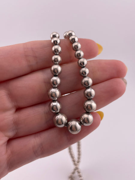 sterling silver 16 3/4" graduated 'pearl' ball sphere necklace