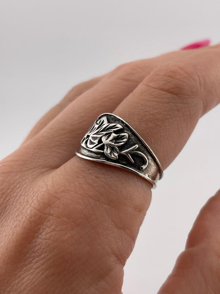 size 8.75 sterling silver stoneless leaf ring