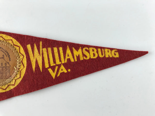 Williamsburg Virginia souvenir felt pennant flag