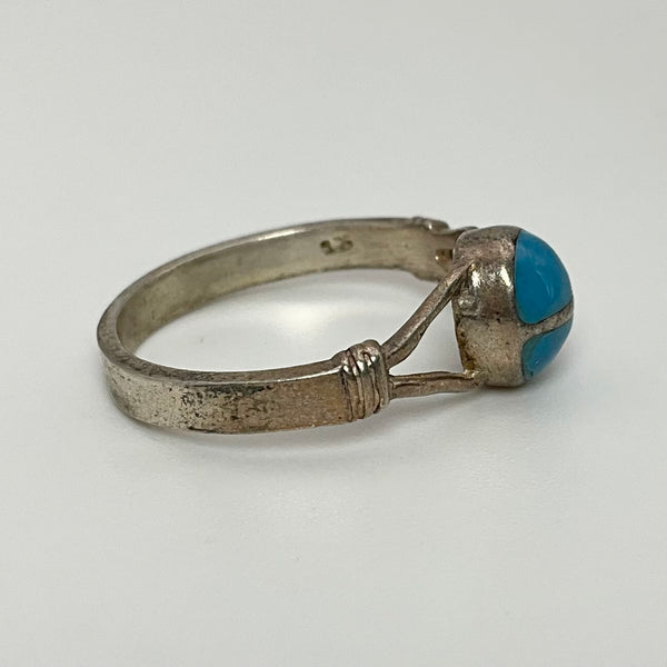 size 6 sterling silver synthetic turquoise ring