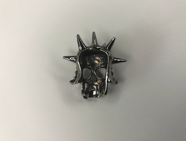 NOS 1990s skull spike helmet novelty pin pin-back