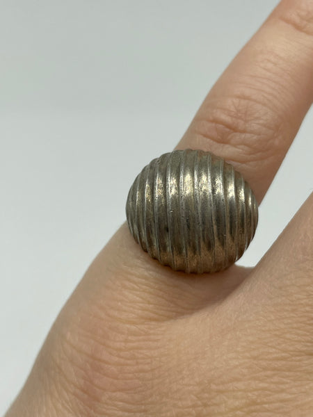size 4.5 sterling silver textured stoneless ring
