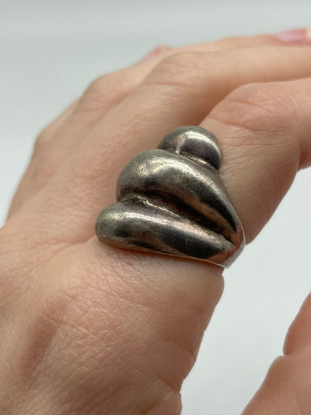 size 8 sterling silver stoneless textured ring
