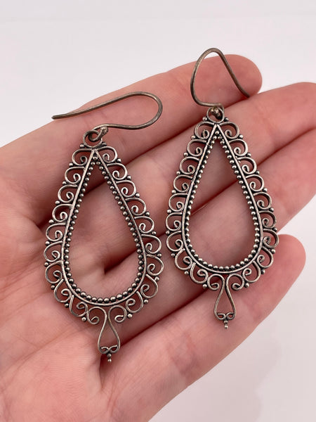sterling silver filigree stoneless dangle earrings