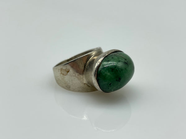 size 6.5 sterling silver artist signed aventurine(?) ring