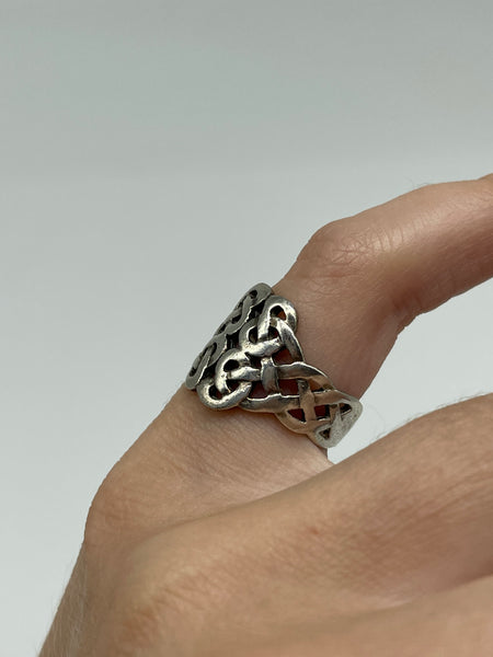 size 6 sterling silver Celtic knot ring