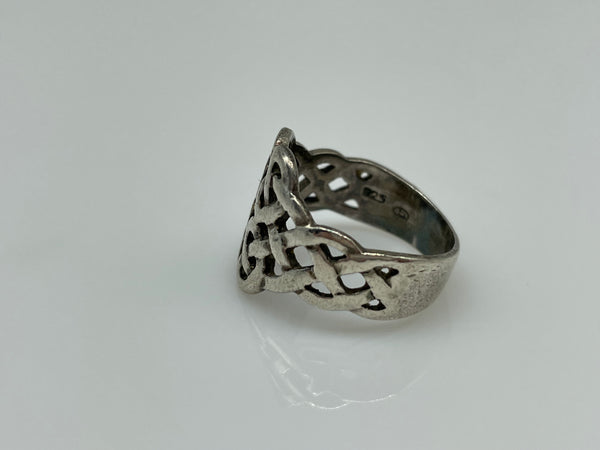 size 6 sterling silver Celtic knot ring