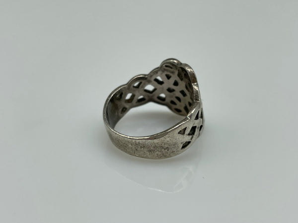 size 6 sterling silver Celtic knot ring
