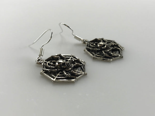 vintage NOS skull spider spiderweb halloween dangle novelty earrings
