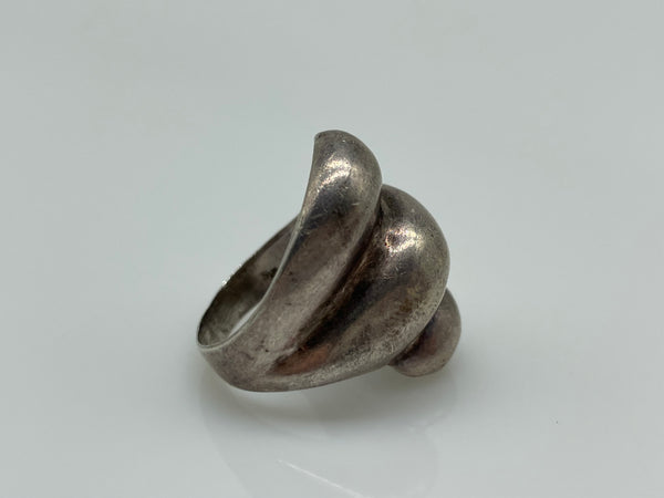 size 8 sterling silver stoneless textured ring