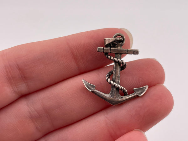 sterling silver anchor pendant