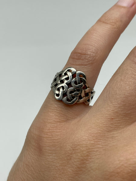 size 6 sterling silver Celtic knot ring