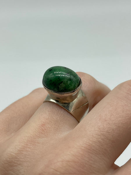 size 6.5 sterling silver artist signed aventurine(?) ring