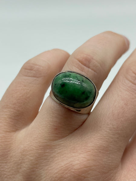 size 6.5 sterling silver artist signed aventurine(?) ring