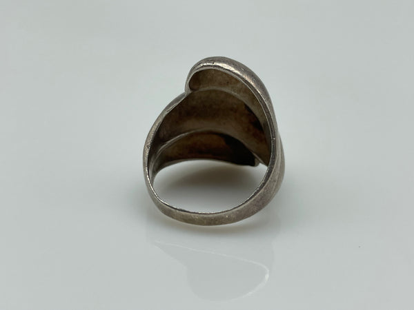 size 8 sterling silver stoneless textured ring